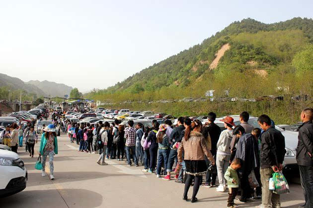 麥積山景區(qū)旅游接待火爆，精細化管理提升游覽體驗
